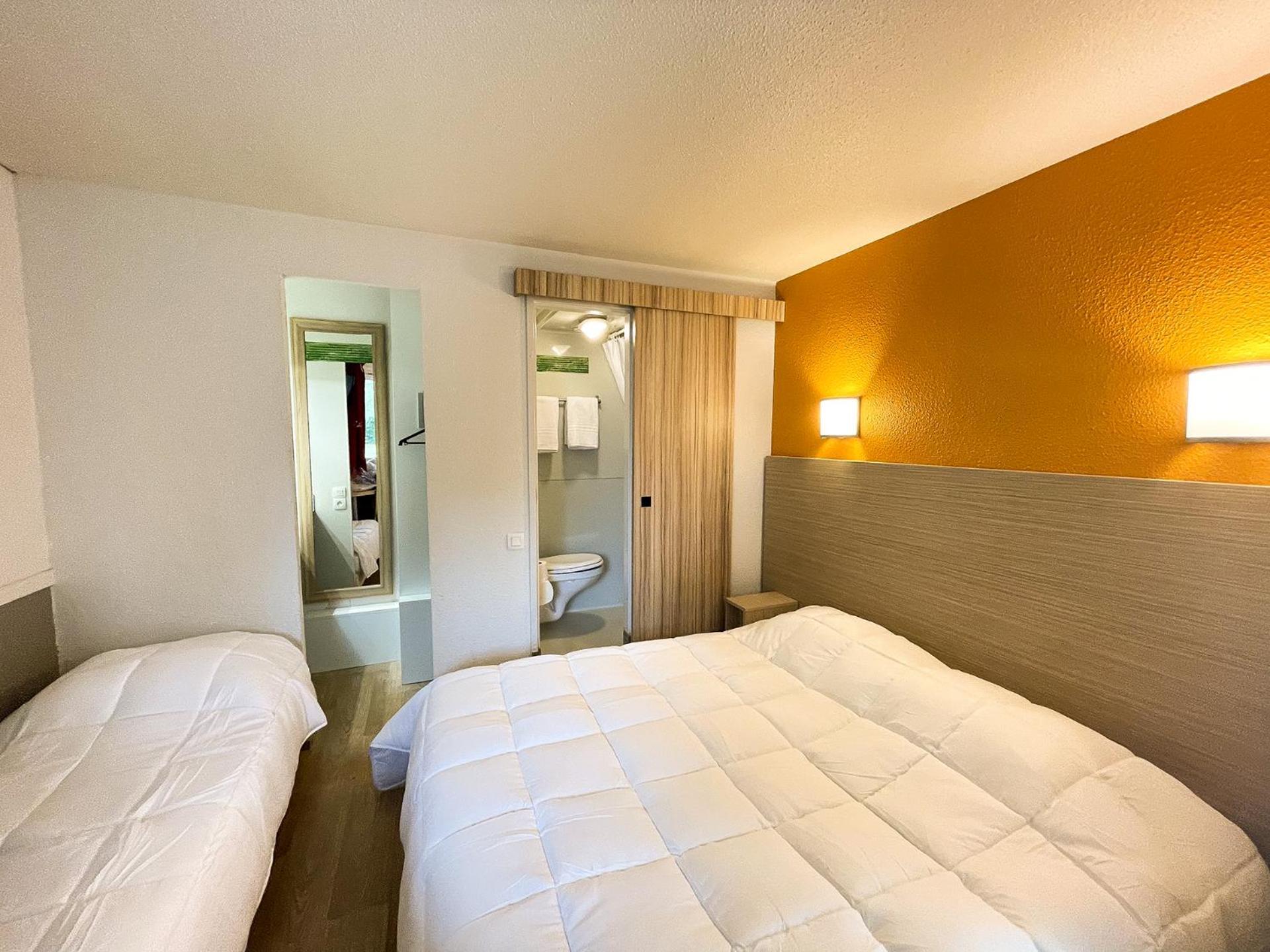 Hotel Du Parc - Chantepie Eksteriør billede